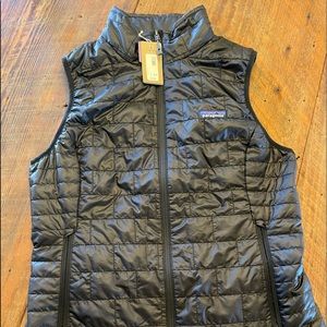 Black Patagonia puff vest